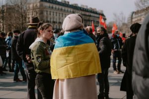 Mélenchon reprend la main à gauche : une ascension interne qui ne suffit pas à combler les fractures