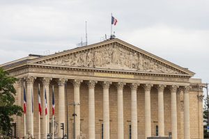 Budget 2027 et lycées bloqués : quand le gouvernement Lecornu étouffe sous ses contradictions